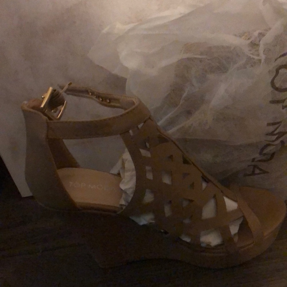 Brand new Beautiful wedges